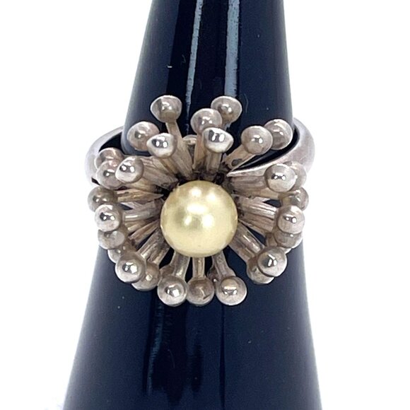 Beau Sterling Silver Faux Pearl Flower Sunburst Cocktail Statement Ring Sz 6.25 - Picture 1 of 9